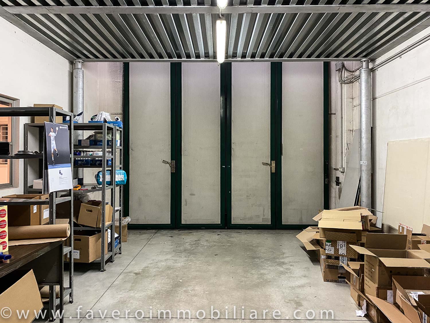 FOSSO' Porzione di capannone di 340mq con uffici